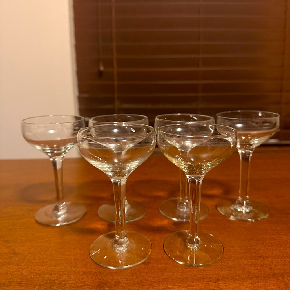 Elegant Clear Glass Coupe Set